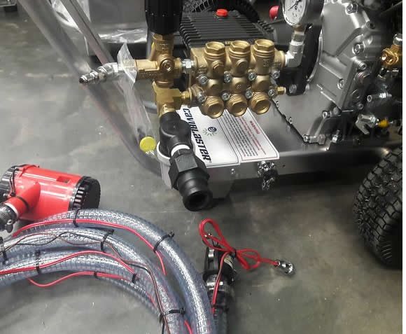 CaviBlaster 0625-DE Diesel Engine with Electric Start